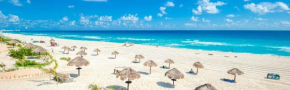 Гостиница Ocean Front Condo in Hotel Zone  Канку́н 